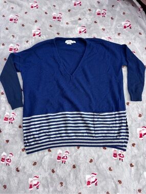 Vineyard Vines sweater